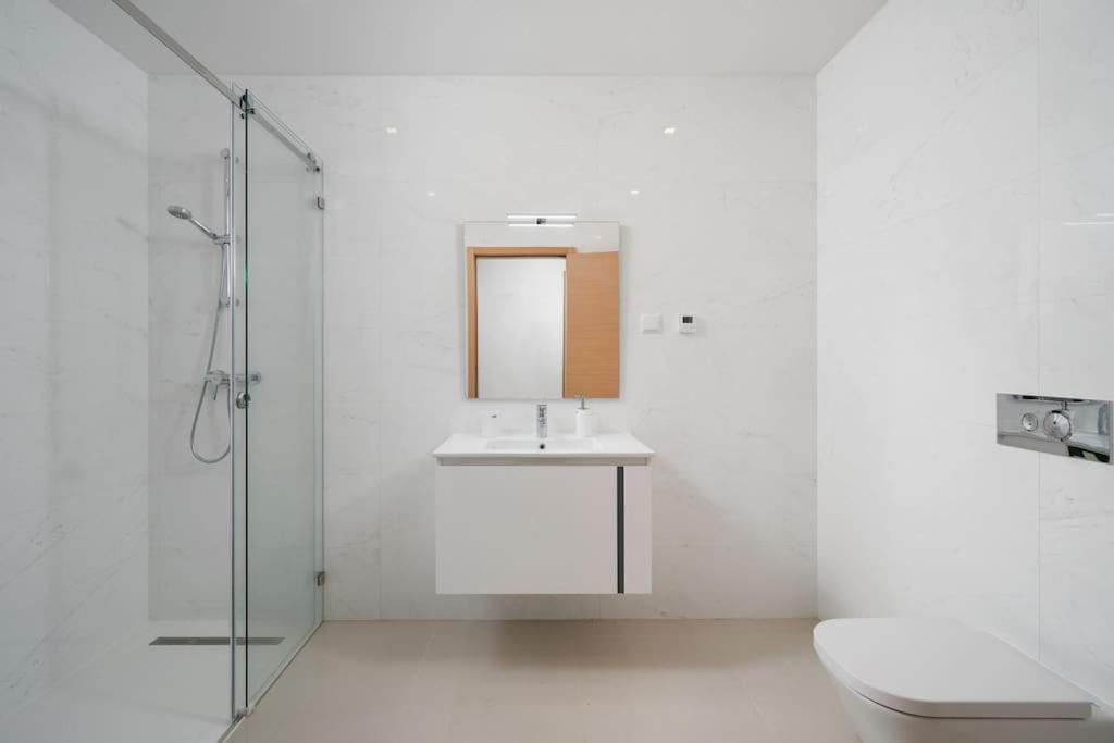 Marina View Modern Lagos Apartment Exterior photo