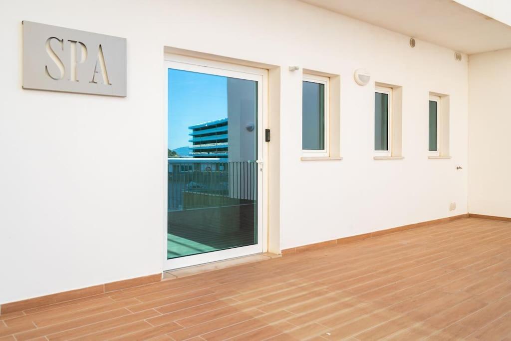 Marina View Modern Lagos Apartment Exterior photo