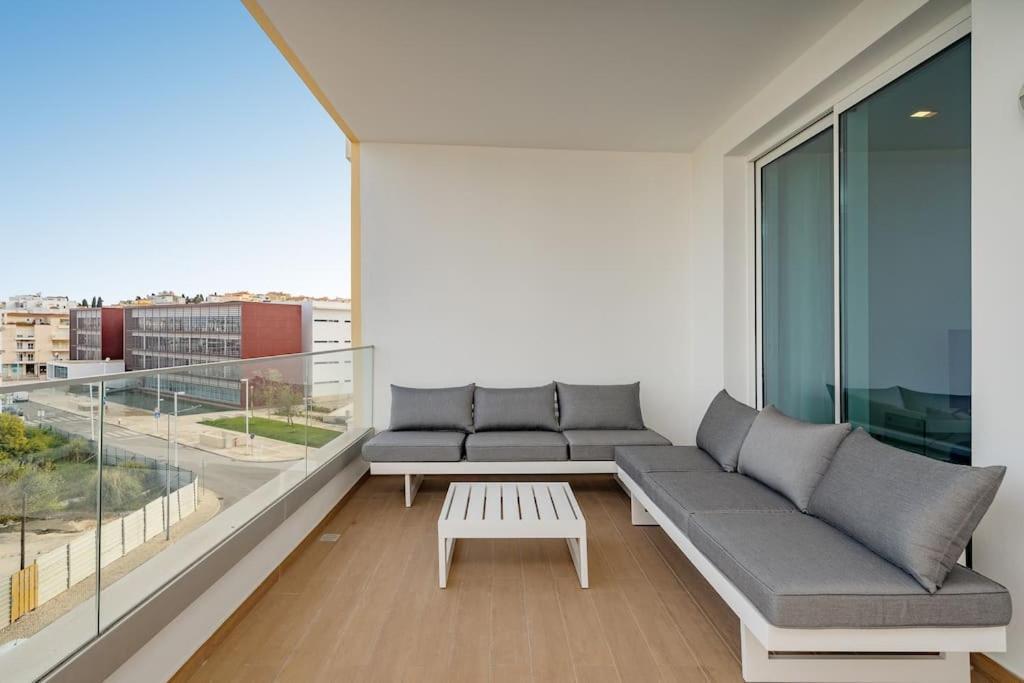 Marina View Modern Lagos Apartment Exterior photo